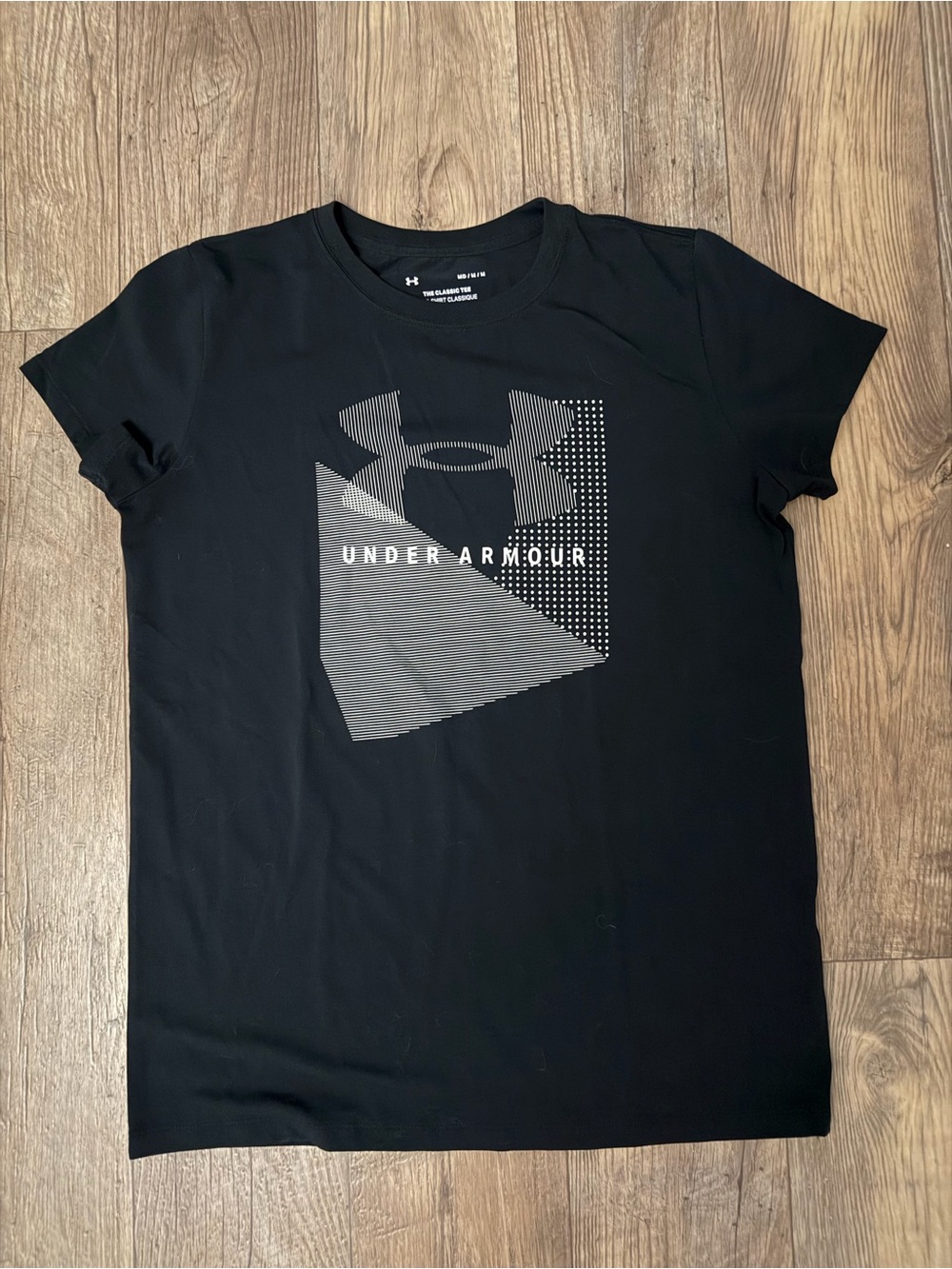 Under Armour Women’s Black Graphic Logo T-Shirt. Size Medium.
